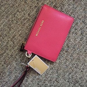 Micheal kors wallet wristlet